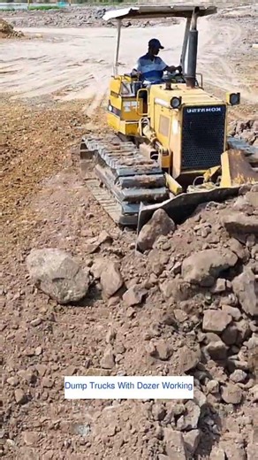 KUMATSU D31P Dozer​ Pushing Land 3595#shorts