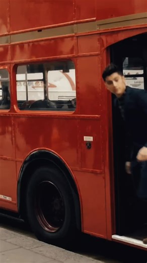 One Direction Canción: One Thing Album: Up All Night Pista: 3 Año: 2011 #followme #onedirection