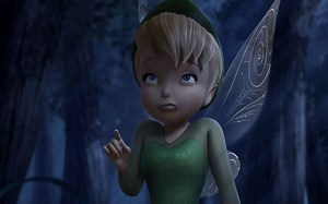 【迪士尼仙子短片】表演大师亮亮，就是小叮当的萤火虫朋友。（奇妙仙子之失落的宝藏）