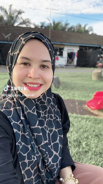 Tudung Senget Tutorial with Ayu Nirwana Kosmetik