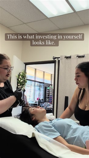 1:1 wax training days are my favorite 🤍 Helping licensed estheticians and cosmetologists build confidence, improve technique, and actually feel comfortable behind the table. This isn’t just about waxing faster… it’s about waxing smarter, cleaner, and with intention 💁‍♀️ If you’ve been feeling unsure, struggling with speed, or just want to level up your skills—this is your sign. 📍Hands-on training. Real clients. Real results. #estheticiantraining #waxingclass #brazilianwaxtraining #cosmetology