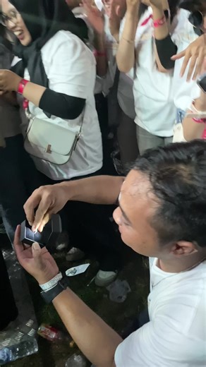 Konser Denny Caknan: Kejutan Lamaran Istimewa