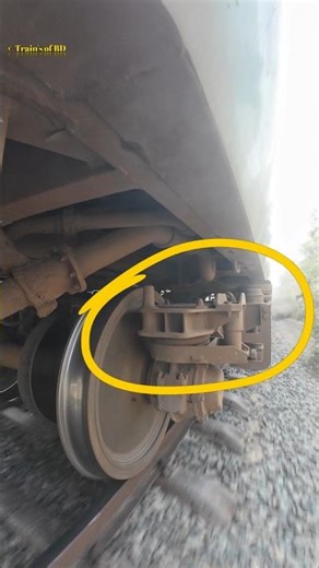 Heavy Bumpy rail train, suspension jumping 😅. #shorts #ytshorts #suspension #jumping #train
