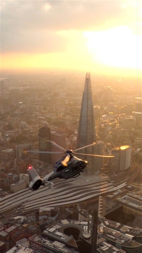 9.2K views · 72 reactions | A view that feels like it’s from another world ‍ @lloydhphoto #GoProUK #GoPro #London #Helicopter | GoPro | Facebook