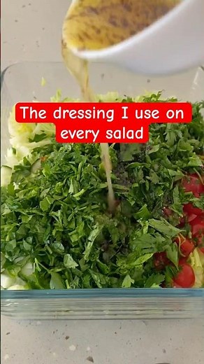 This lemon & sumac salad dressing makes any salad taste better 🍋 #shorts
