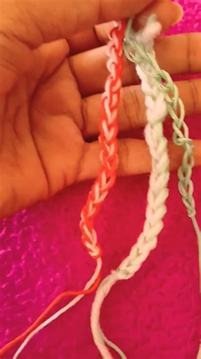 simple easy woolen breslet #diy #crochetcrosai #artandcraft #craftyhome #diyideas #brecelet #art