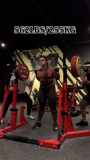 Amanda Lawrence on Instagram: "Happy New Year’s Eve! 🥳 562lbs/255kg top single from yesterday🕺🏻🪩 Can’t wait for the Stranger Things finale tonight hehe Thank you for the spots @calvin__tanner @arif_immamdeen 🙏🏼 #sheffield2026 #teamjoeyflexx #4weeksout"