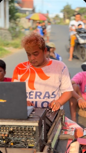 SOUND SYSTEM BATTLE | Memed lepas kendali nulop” DIKARNAVAL BRINGIN Wajak | Instagram