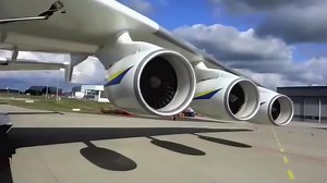 安225-世界上最大的运输机，飞往中国