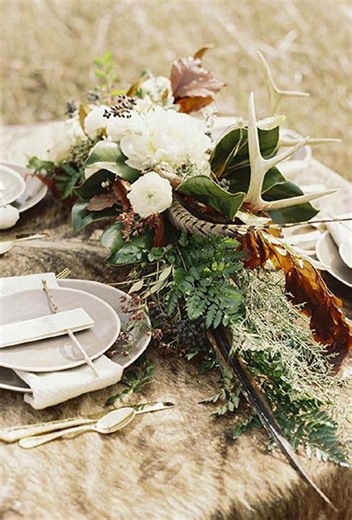 Camo themed wedding centerpieces | Honestweddingadvice.com