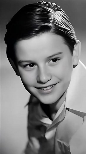 Roddy McDowall was a HOLLYWOOD Legend.