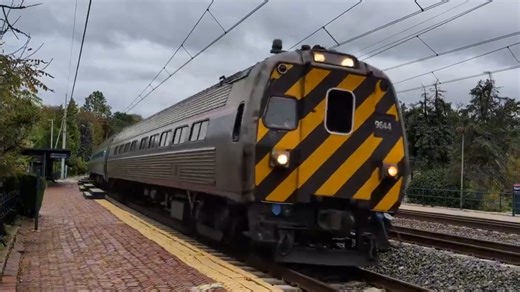 美铁在宾夕法尼亚州切斯特至哈里斯堡的宾夕法尼亚走廊和东北走廊的列车，含最新试运行动集 Airo动集列车及一代Acela等视频搬运～轨道交通火车迷电客车电联车～