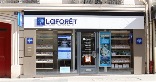 Entrepreneuriat Immobilier : Pourquoi Laforêt est le partenaire n°1 pour votre reconversion en 2026