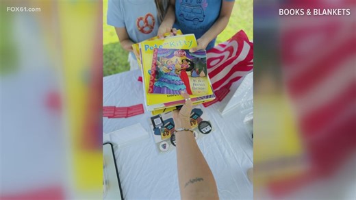 Books, blankets and a mission: Connecticut couple brings comfort to immigrant children