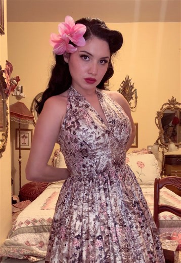 Stunning 1950s Vintage Dress for Spring