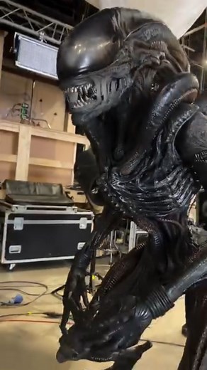 SFX ATLAS | First tests of the amazing Xenomorph Animatronic created by @legacyeffects for #alienromulus @iamfedealvarez | Instagram