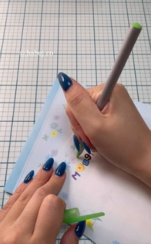 Penpal With Me: Let’s Exchange Letters!