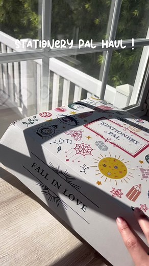 I am so in love with everything ! @stationerypal #stationerypal #stationery #haul #studytok #totebag #notes