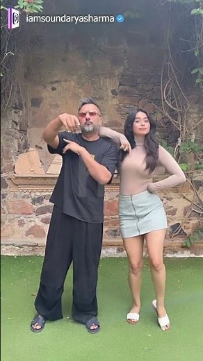 Sundariya Sharma & Yo Yo Honey Singh’s ‘Lal Pari’ Dance Goes Viral 💃 | Hungama Express