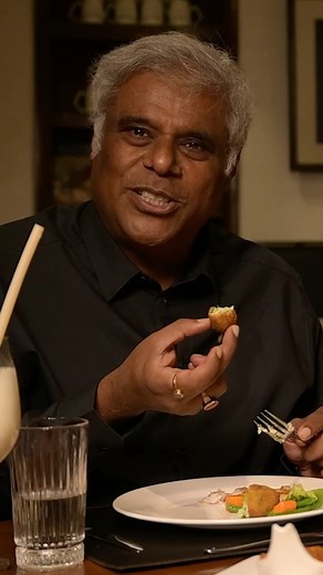 Ashish Vidyarthi on Instagram: "Mutton Kosha with Luchi, Bhapa Ilish, Mochar Chop and more at Oh! Calcutta 😋😍🔥 Location: Oh! Calcutta Address: Forum Mall, 10/3, Elgin Rd, Sreepally, Bhowanipore, Kolkata, West Bengal 700020 #kolkata #fish #kosha #mutton #spicy #gondhoraj #actorslife #food #ohcalcutta #crab #luchi #koshamangsho #mangsho #muttoncurry #nonveg #prawns #ashishvidyarthi #foodie #reelitfeelit #foodreels #bollywood #villain #vitthalkaanya"