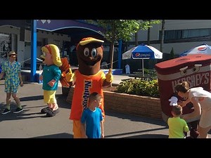 Hershey Park Mascot Dance Party (Part 2)
