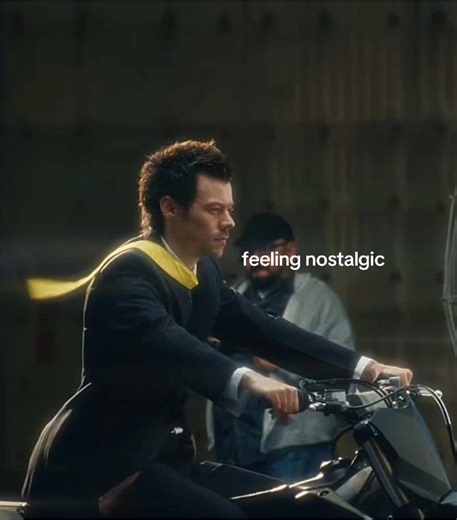 im emotional #onedirection #harrystyles #fashion #viral #fyp | harry style