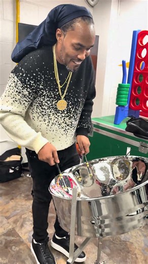 Ribbon In the sky #livemusic - Freddy Harris 3