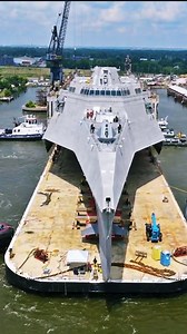 The Problem with the U.S. Navy’s LCS Program 🥲 | US Military News