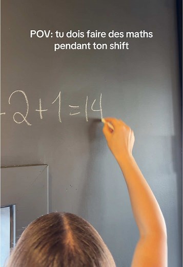 Le défi des maths en travaillant 🫠 #dansfacealouis #quebec #belleprovince #varennes #maths #hotdog #caissiere