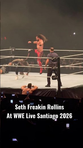 Seth Rollins, LA Knight & Solo Sikoa vs The Usos & Jacob Fatu 🔥 | WWE Live Santiago 2026