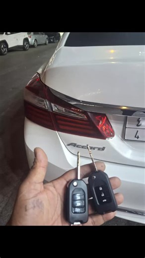 Al SHOKAN CAR KEY AND CAR STEREO on Instagram: "Honda accord program key and remote"