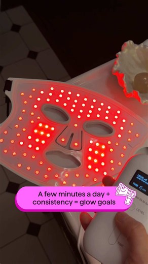A few minutes a day consistency = glow goals ✨ Loving @lunalurey’s honest Glow Time thoughts results 😌 Watch along to see why she’s loving our LED mask! #Wavytalk #LEDMask #skincare #glowyskin #skincaretips