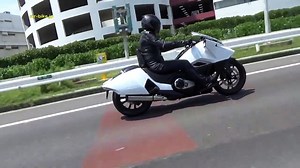 Honda NM4-02 Road Test WEB Mr. Bike