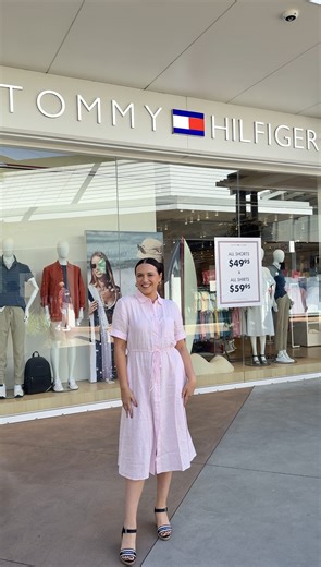 Harbour Town Premium Outlets on Instagram: "Don't wait for Boxing Day! 🎉 Tommy Hilfiger's sale has started early at Harbour Town with 50% off original prices storewide! Sale ends Tuesday 6 Jan. #sale #shopping #outlet #boxingday"