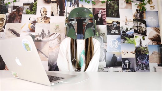 Star Wars Fans React to The Book of Boba Fett Trailer