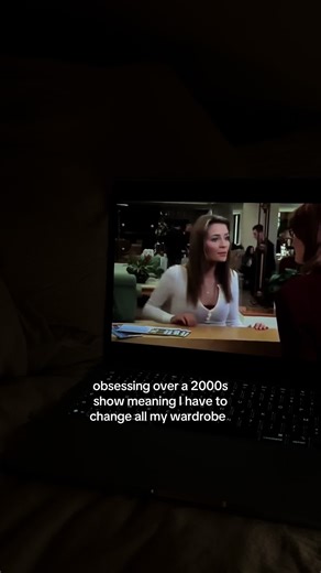 I need to have a 2000s closet asap #theoc #marissacooper #shows #2000fashion #relatable