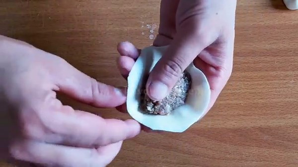 Three Mostly Popular MOMO Design Folding Technique Steep By Steep In Slow Motion You Can Learn After