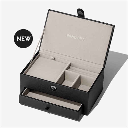 Your favourite jewellery box has had an upgrade. 🖤 Store, protect and treasure your most beloved pieces in our NEW black colourway. Shop now: https://au.pandora.net/en/new-in/black-jewellery-box/AUSP29923.html | Pandora