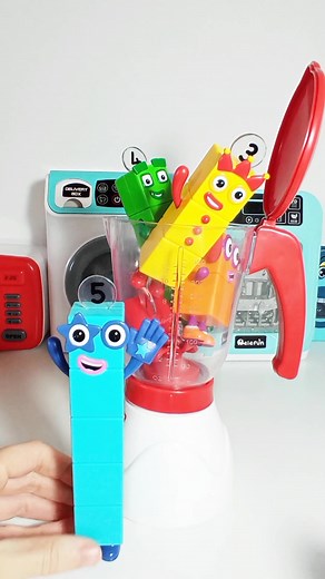 RainbowToyASMR na TikTok