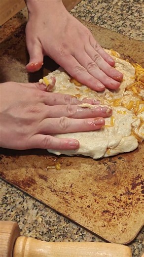 how to make a taco pizza or a taco supreme #taco #pizza #food #eating