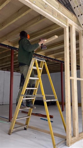 I genuinely made that trick shot first try 😎 What do you think of this framing method? #carpentry #joinery #fyp #woodwork #woodworking #foryou #odcarpentry #asmr #workshop #tools | OD Carpentry & Joinery