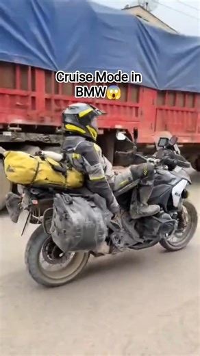 Handsfree Ride 🤯 | #autosandvehicles #motorcycle #bmw #bikersofinstagram #riderlife #viral #shorts