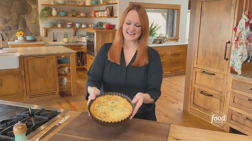 53K views · 647 reactions | Store-bought pie crust and frozen spinach are the KEYS to getting The Pioneer Woman - Ree Drummond's creamy breakfast classic on the table fast!  Get more recipes from Ree, Saturdays at 10a|9c and subscribe to discovery+ to stream more episodes of the show: https://links.discoveryplus.com/P6K9VEgeygb. #discoveryplus Get the recipe: https://foodtv.com/33ZuT2J. | Food Network | Facebook