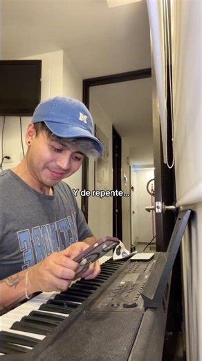 Cuando estás hablando con alguien y DE REPENTE… 🙂 #shorts #youtubeshorts