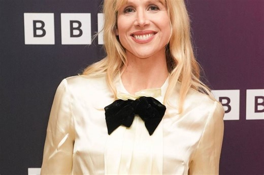 Amandaland star Lucy Punch's relationship with famous artist as comedy makes return