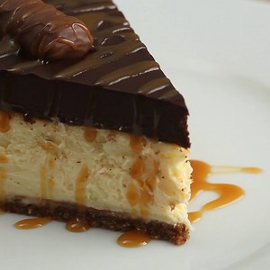24K views · 365 reactions | Twix Cheesecake is a TOTAL game changer ... | New Idea Food | Facebook