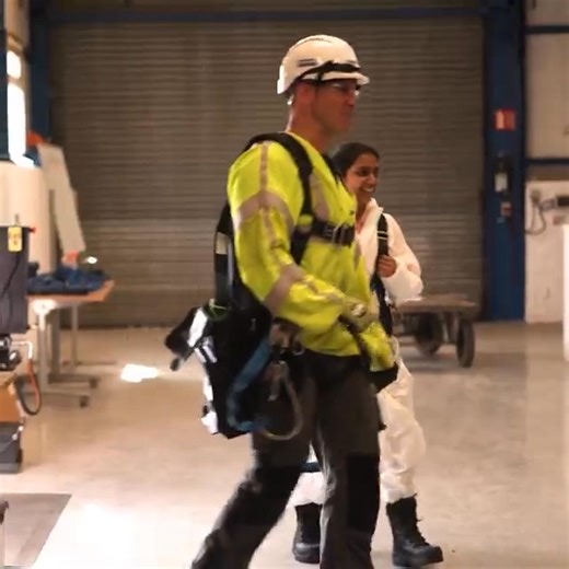 No two days are ever the same! 🚀 Discover exciting opportunities and join a culture that empowers you to thrive. 🌟 Check out our Apprentice roles: https://bit.ly/4hATjjH Check out our Graduate roles: https://bit.ly/3VYlsrA #bebalfourbeatty #earlycareers #NextGenTalent #Careers | Balfour Beatty