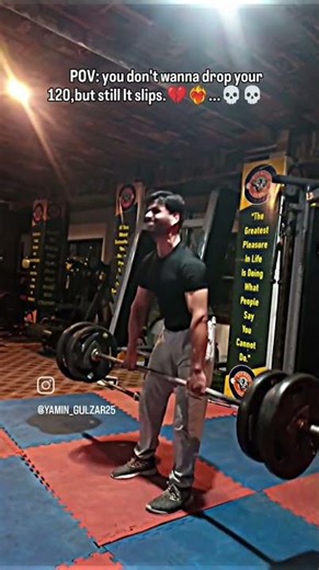 when you don't wanna drop your weight, but still It slips.deadlift(120kg) #deadlift