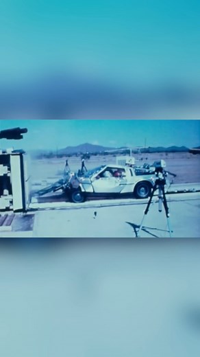 Original Delorean Crash Test 😱☢️ | Delorean Rental