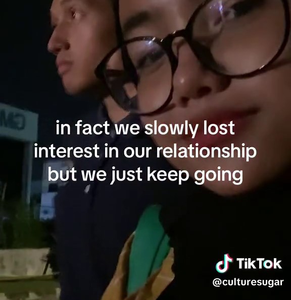Signs of Losing Interest in a Relationship